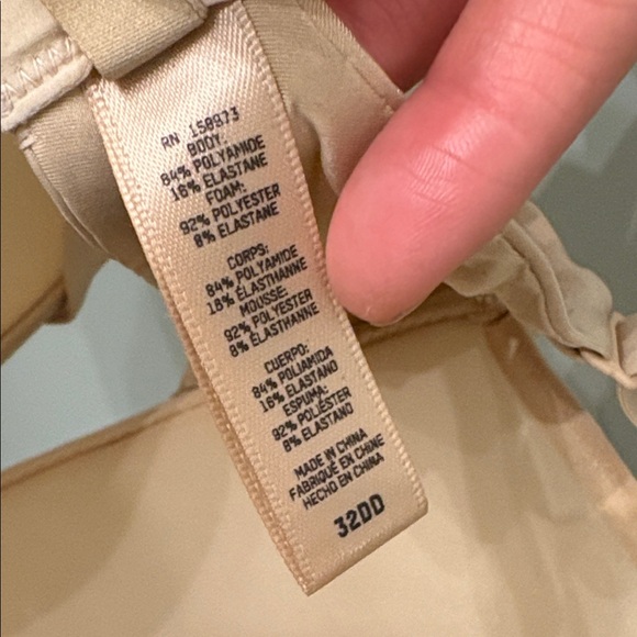 Skims no show mesh wire bra 32DD cream color - Picture 3 of 14